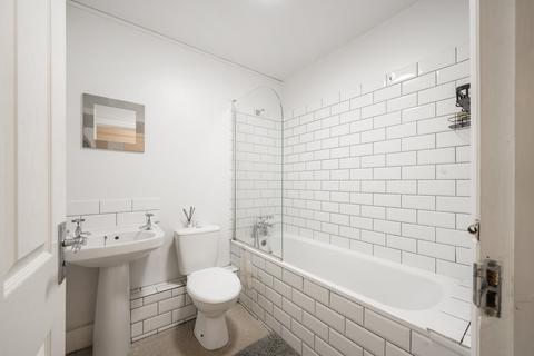 undefined, Bensham Grove, Thornton Heath, CR7