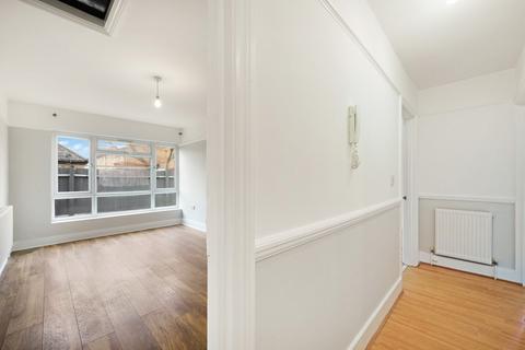 1 bedroom flat for sale, Bensham Grove, Thornton Heath, CR7