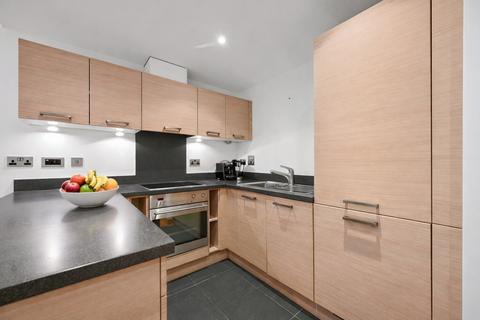 1 bedroom flat to rent, London SW11