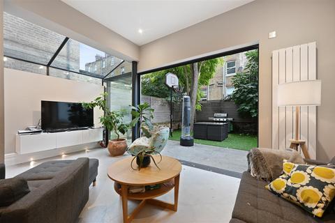 undefined, Gratton Road, London W14