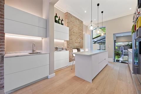 undefined, Gratton Road, London W14