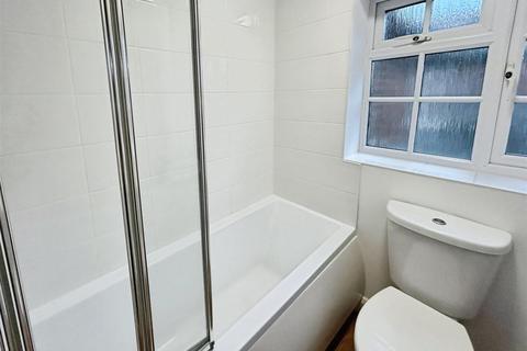 2 bedroom character property to rent, Sandbach Road, Stoke-On-Trent