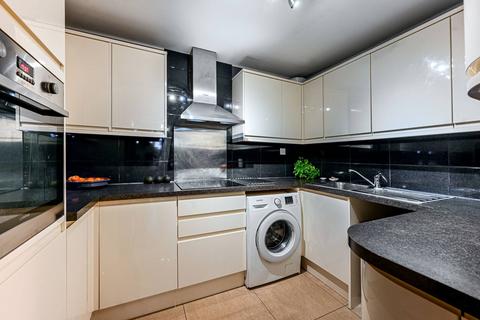 2 bedroom flat for sale, Sun Road, West Kensington, London, W14