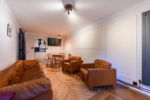 Sun Road, West Kensington, London, W14