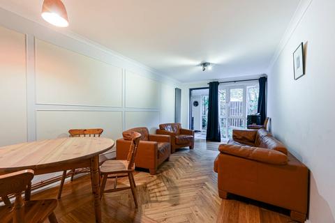 2 bedroom flat for sale, Sun Road, West Kensington, London, W14