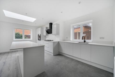 undefined, Silo Drive, Surrey GU7