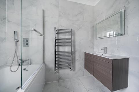undefined, Silo Drive, Surrey GU7