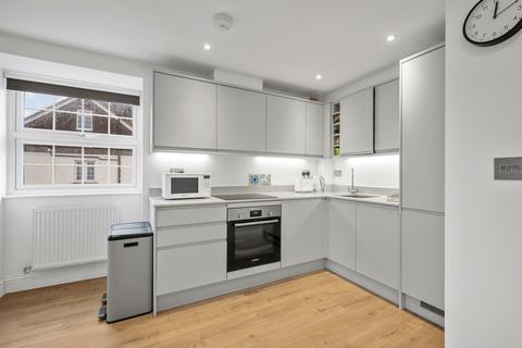 1 bedroom apartment for sale, Villiers Avenue, Surbiton KT5