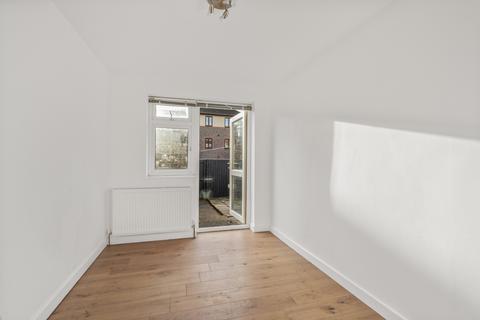 3 bedroom terraced house for sale, Smith Street, Surbiton KT5