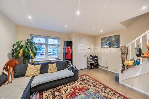 3 bedroom semi-detached house for sale, Aylesham Close, Mill Hill, NW7