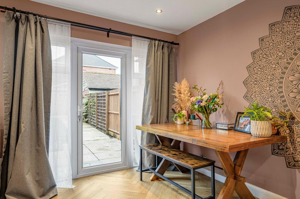 Kitchen/Dining
