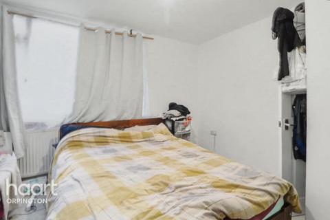 3 bedroom terraced house for sale, Robin Way, Orpington