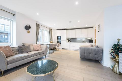 3 bedroom flat for sale, Achill Close, Colindale, LONDON, NW9