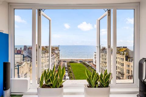 3 bedroom apartment for sale, Devonshire Place, Brighton BN2