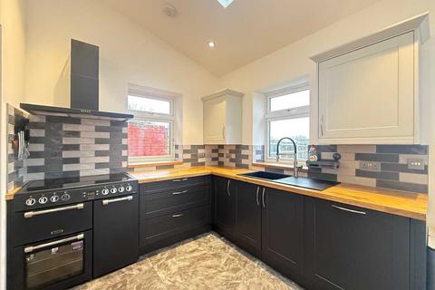 3 bedroom semi-detached house for sale, Southend on Sea SS2