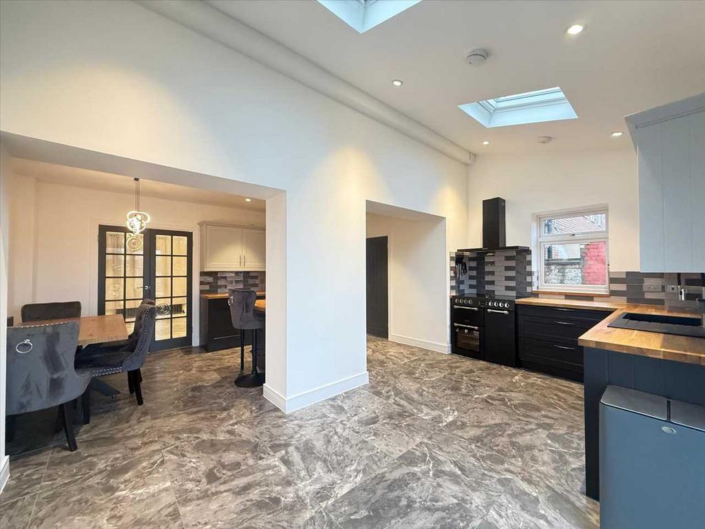 Kitchen diner