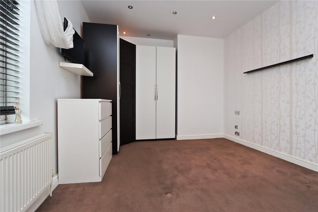 Bedroom 1 Pic 1