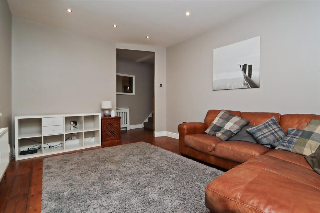 Living Room Pic 2