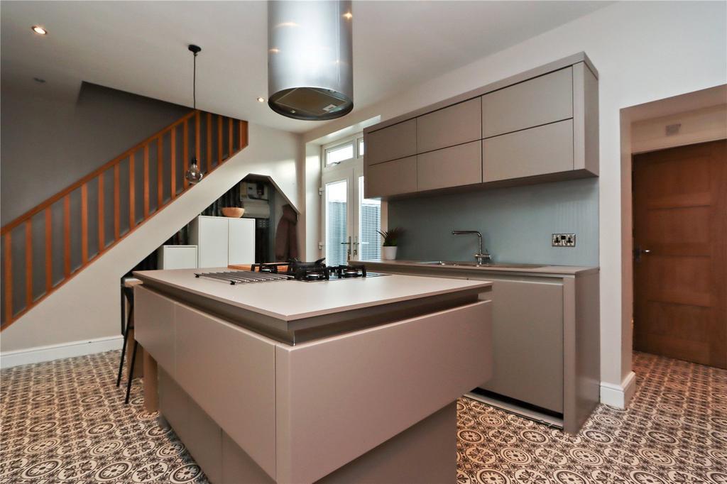 Kitchen Pic 2