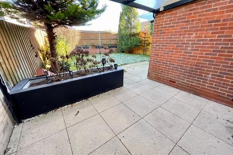 undefined, Rockfield Drive, Luton, Bedfordshire, LU3 3EY
