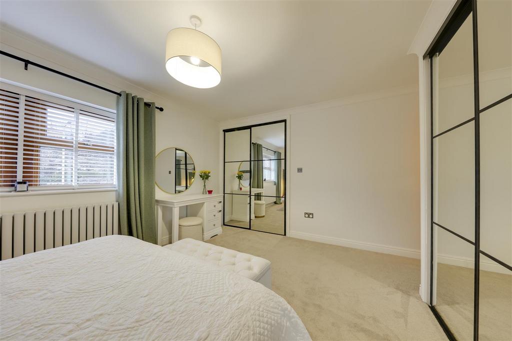Bedroom 1 Alt