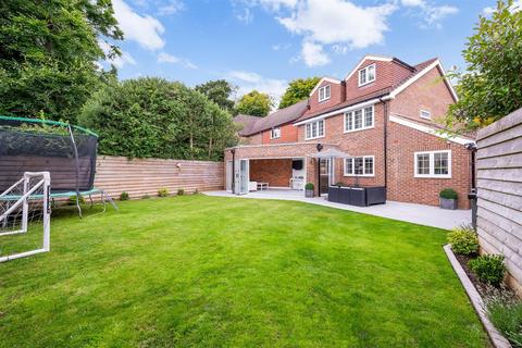 undefined, Ellington Way, Epsom