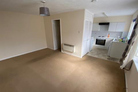 undefined, Dukes Close, Petersfield, GU32