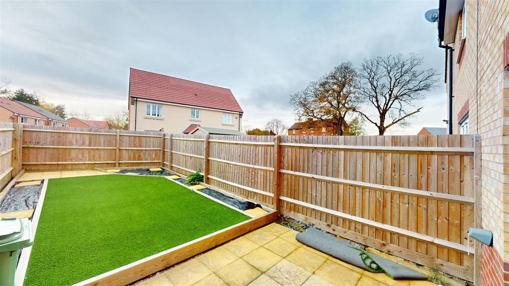 Gardeners Place 105 Rear Garden 2023.jpg
