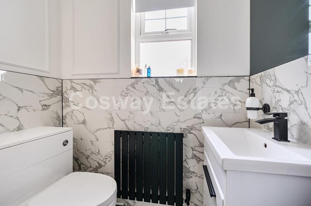 611f2988-7336-4796-a652-a252ffeef66e.jpg