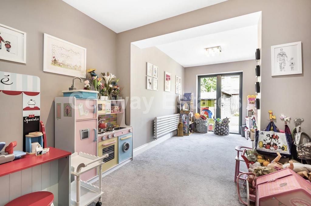 SEBERGHAM KIDS ROOM.jpg