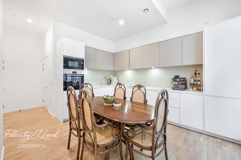 4 bedroom townhouse for sale, Henry Street, London SE8