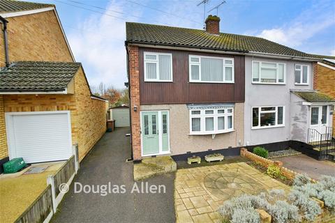 3 bedroom semi-detached house for sale, David Avenue, Wickford, Essex