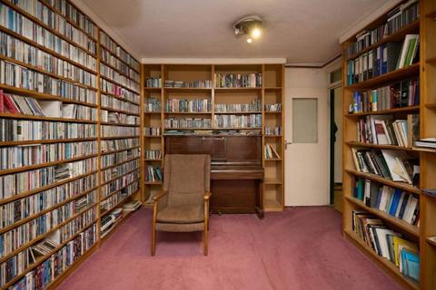 4 bedroom flat for sale, Vincent Street, London, SW1P