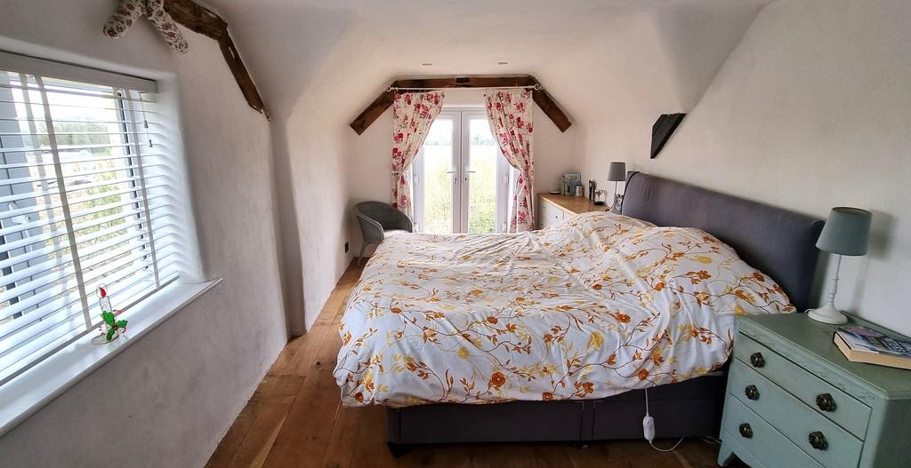 Bed 1