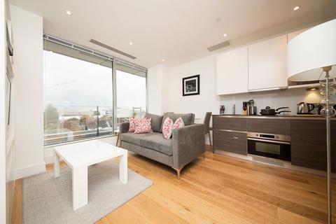 undefined, Staines Road, Hounslow TW3