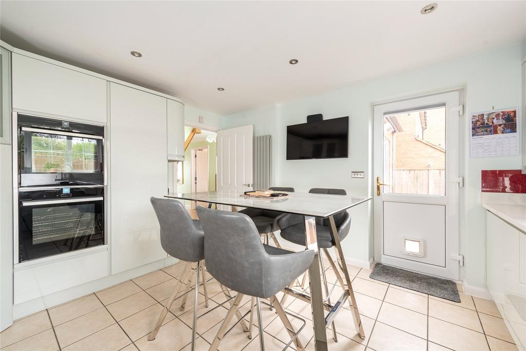 Kitchen/Breakfast Rm