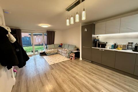 4 bedroom detached house for sale, Endor Road, Mansfield