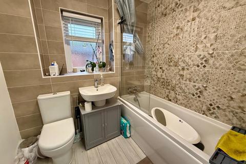4 bedroom detached house for sale, Endor Road, Mansfield