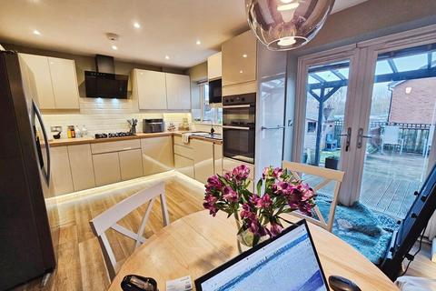 undefined, Kings Road, Oldham OL2