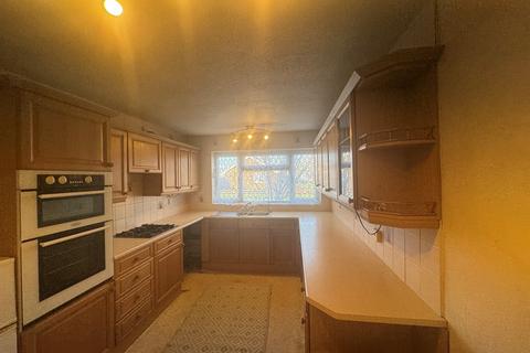 undefined, Hightown Gardens, Ringwood