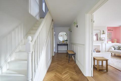 undefined, Newmarket CB8