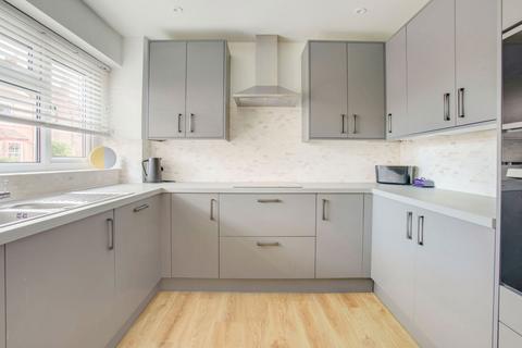 undefined, Lorne Grove, Nottingham NG12