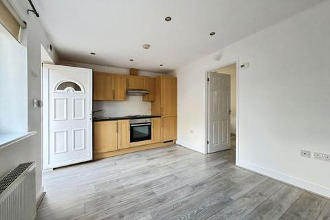 undefined, Brantwood Road, Luton LU1