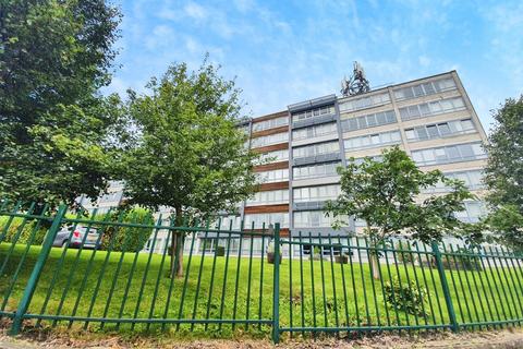 2 bedroom apartment to rent, Ingledew Court, Alwoodley LS17