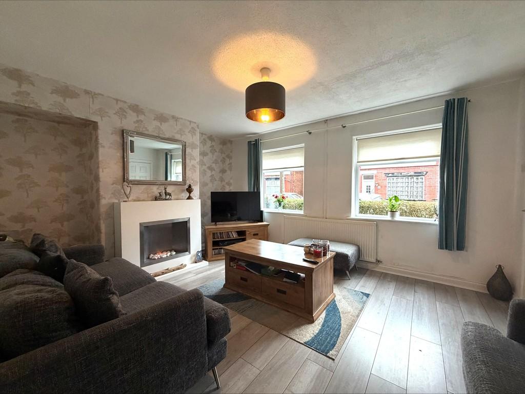 Processed-5 DD4 B155-3 E84-4 AD4-9184-429724783097