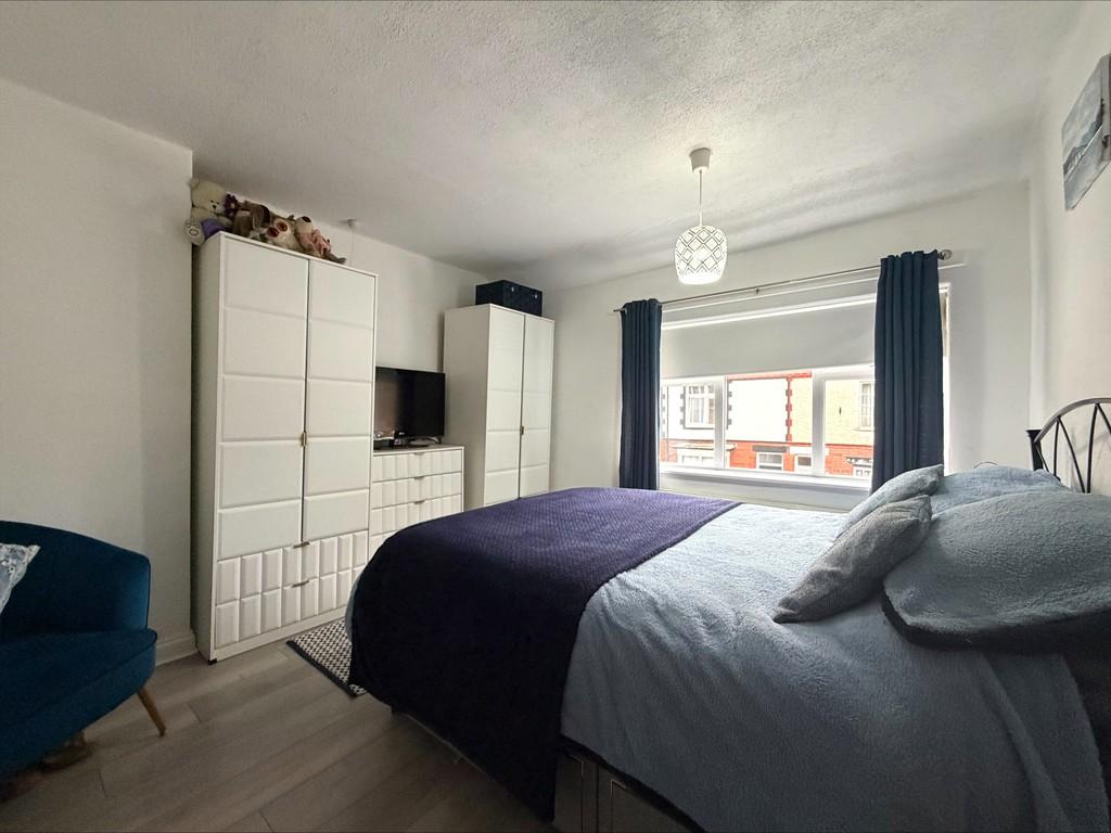 Processed-ED6 DBD1 D-FF3 D-4 C86-A52 B-37 E08 C58 BC2 E