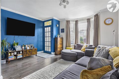 4 bedroom terraced house for sale, Milton Street, Swanscombe, Kent, DA10