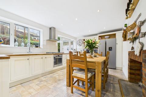 undefined, Armour Hill, Tilehurst, Reading, RG31