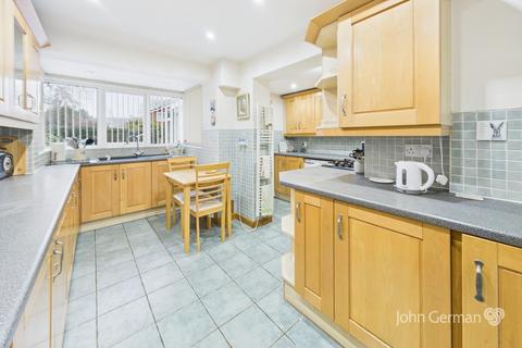 undefined, Beckdale, Uttoxeter