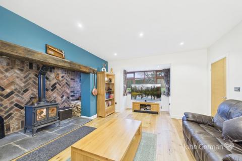 4 bedroom semi-detached house for sale, Cannock Road, Bednall, Stafford